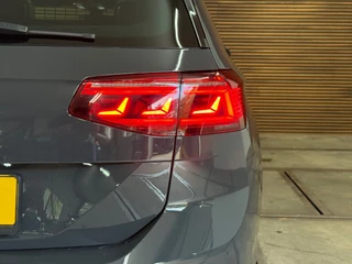 Volkswagen Passat Variant 2.0 TSI R-line Executive Business | VOL! | PANO | IQ.LIGHT | Dynaudio| Virtual | Leder | HuD | Trekhaak / 37