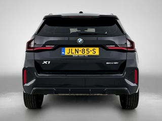 BMW X1 sDrive18i / 4