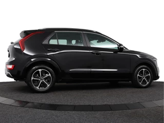 Kia Niro 1.6 GDi Hybrid DynamicLine  - Navigatie - Achteruitrijcamera - Apple & Android Carplay - Climate Control - Virena zekerheidspakket € 895,- / 9