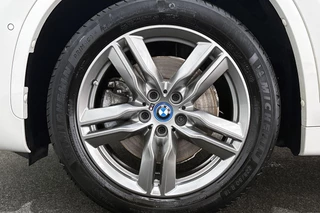 BMW X1 xDrive25e M Sport Sportstoelen Stoelverwarming Apple CarPlay LED / 22