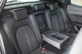 CUPRA Formentor 1.4 TSI 204pk e-Hybrid Essential Trekhaak Camera Stoelverwarming Memory Keyless Navigatie / 40