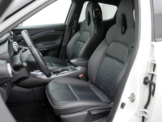 Nissan Juke 1.6 Hybrid Tekna Leer | 19 inch | Winterpack | BOSE / 13