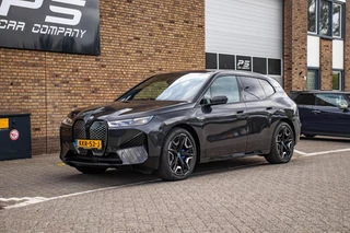 BMW iX xDrive40 Sport Edition 77 kWh, BTW, Laser, H&K, Pano / 2