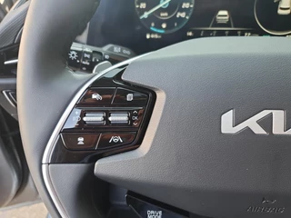 Kia Niro 1.6 GDi Hybrid DynamicPlusLine | Informeer naar beschikbaarheid | Schuifdak | NU MET €3.000 inruilpremie en €1000 voorraadvoordeel! / 26