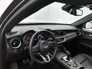 Alfa Romeo Stelvio 2.0 T AWD Ti Q4 | Automaat | Adaptive Cruise | Stoelverwarming | Navigatie | Camera | Leder | BTW / 13