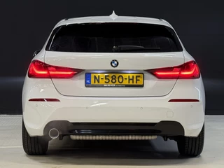 BMW 1 Series 116i Business Edition Zwarte grill | Apple Carplay | DAB+ | PDC V+A / 8