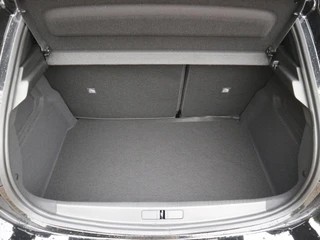 Opel Corsa 1.2 Turbo Hybrid GS / Tech & Infotainment Pack / 35