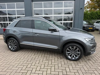 Volkswagen T-Roc 1.5 TSI Sport Business R-Line / Pano / ACC / Led / IQ Drive / Camera / Trekhaak . / 8