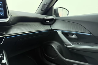 Peugeot 2008 1.2 PureTech GT 130 PK | Handgeschakeld | Camera | Climate Control | Adaptive Cruise Control | 3-D Instrumentenpaneel | Start/stop | 1e eigenaar | BTW auto / 22