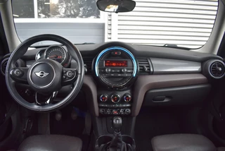 MINI Cooper 1.5 COOPER CHILI S.BNS CLIMA / STOELVERW. / CRUISE / 23