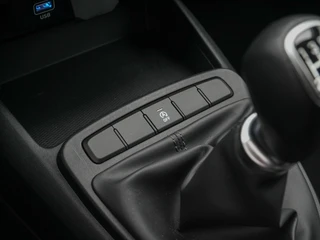 Hyundai i10 1.0 Comfort Smart 5p Private lease 339 pm! / 35