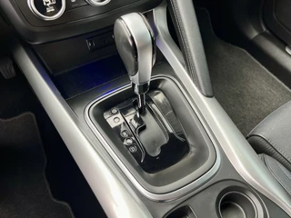 Renault Kadjar 1.3 TCe 140 EDC Intens  | Trekhaak | Leer | Stoelverwarming | Dodehoek | Elektrische Stoelen | 1500KG Trekgewicht | Navigatie | Climate Control | Achteruitrijcamera | Automaat | Apple CarPlay/Android Auto / 32