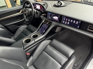 Porsche Taycan Turbo 93 kWh 626pk | SOH 91% Bose | Panorama-dak | Sport chrono | / 30