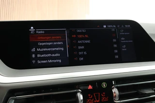 BMW Z4 Roadster sDrive20i 197pk High Executive Stoelverwarming Leder LED Navigatie / 22