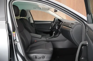 Skoda Superb Combi 1.4 TSI 218pk iV Business Edition Trekhaak Memory Stoelverwarming Virtual Cockpit Navigatie / 13