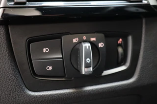 BMW 4 Serie Gran Coupé 420i Executive M Sport Pakket Automaat  / Navigatie / Trekhaak / Xenon / Parkeersensoren / 18 Inch / Climate Control / Bluetooth / Shadow Line / Lichtpakket / Cruise Control / 28