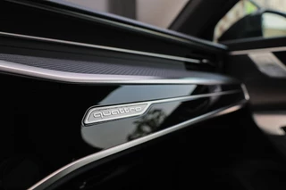 Audi RS6 Avant RS 6 TFSI quattro  | DYNAMIC PLUS | KERAMISCH | CARBON | HUD | B&O | KOELING | NIGHTVISION | 4WIELSTURING | / 32