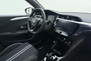 Opel Corsa Electric Long Range GS 51 kWh |  NIEUW | tot 429km WLTP | 100kW snelladen | Stoel- & stuurverwarming | Camera | Apple Carplay/Android Auto / 16