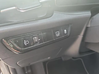 Kia Niro 1.6 GDi Hybrid DynamicLine Edition | Dodehoek detectie | Elektrisch bedienbare best. stoel | Navigatie | Adaptieve cruise control | Apple Carplay / Android Auto | Verbruik 1 op 20! / 33