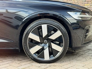 Volvo V60 2.0 T6 AWD Ultra Dark Panodak Leer H&K Head up / 13