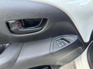 Peugeot 108 1.0 e-VTi Active  5-Deurs/Airco/Mistl / 10