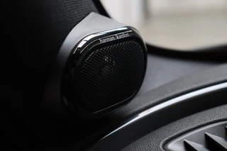 MINI Clubman Cooper Serious Business / Navigatiesysteem Professional / Panoramadak / Harman Kardon / Climate Control / 17 Inch / LED-koplampen / Parkeersensoren / Cruise Control / Lichtpakket / 28