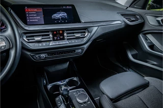 BMW 1 Serie 118i Executive Sport Line  Individual Storm Bay Shadow / 10