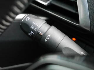 Peugeot 3008 1.2T 130pk Allure Pack Business | Navigatie | Climate & Cruise Control | Camera | AppleCarplay/Android Auto / 19