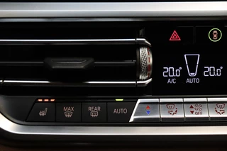 BMW 3 Serie Touring 320i High Executive M Sport Pakket Automaat  / Live Cockpit Professional / Cruise Control / Stoelverwarming / Active Guard Plus / Hifi / LED / Climate Control / Leder / 19 Inch / DAB / 31