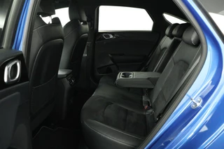 Kia ProCeed 1.5 T-GDi GT-Line Automaat  - Stoel-/stuurverwarming - Navigatie - Cruise Control - Airco - Climate Control - Fabrieksgarantie tot 03-2031 / 21