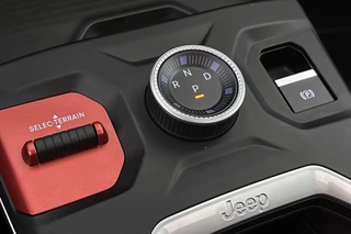 Jeep Compass First Edition 74 kWh  Panoramadak 360 Camera Massage / 30