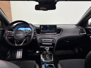 Kia Ceed 1.6 T-GDi GT 204pk | Facelift | VOL! | Pano | LED | Virtual | JBL | ACC | BCA | LFA | Wireless Charg | CarPlay / 7