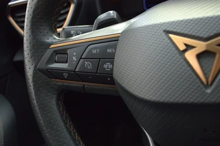 CUPRA Leon Sportstourer 1.4 e-Hybrid Navigatie | LED | 18 inch | Stuurverwarming | / 24