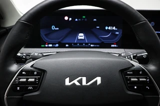 Kia EV6 Plus 77.4 kWh | SOH 99% | ACHTERBANKVERWARMING | DAB | APPLE | CAMERA | 19" / 36