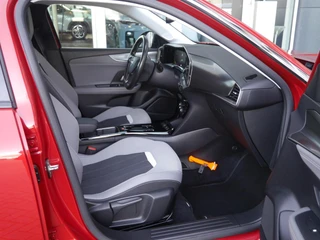 Opel Mokka-e Business Elegance 50-kWh 11kw bl. | SOH 91.6% | Achteruitrijcamera | Navigatie | Apple CarPlay | Android Auto | Climate/Cruise Control | LED koplampen | Lichtmetalen Velgen / 8