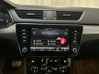 Skoda Superb Combi 1.5 TSI 150pk DSG ACT Business Edition Virtual Cockpit Navigatie DAB+ App-Connect / 21