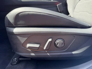 Kia Sportage 1.6 T-GDi PHEV DynamicPlusLine | Zeer nette auto | Zeer luxe | Apple CarPlay & Android Auto | Stoel & Stuurverwarming | Adaptive cruise control | Fabrieksgarantie | / 12