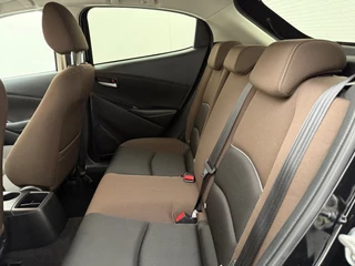 Mazda 2 1.5 Skyactiv-G Comfort | Cruise Control | Stoelverwarming | CarPlay | / 13