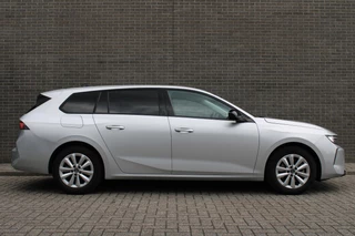 Opel Astra Sports Tourer 1.2 Level 2 Keyless Start, Cruise en Climate Control, Parkeersensoren Voor en Achter, Navigatie / 2