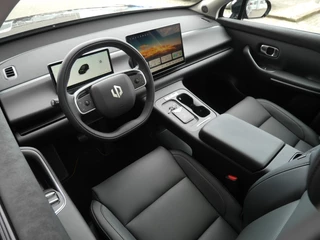 Leapmotor C10 Design ProMax AWD 81.9 kWh | Irmscher | Dutch edition | Unieke auto 004/100 | Verlaagd | Spoiler | 598 PK | 0-100 in 4 seconden | Wltp 437 km | 1500kg trekgewicht | Stoel en stuurverwarming | Stoel ventilatie | Panorama dak | 20 inch lichtmetalen velgen | 360 graden camera / 19