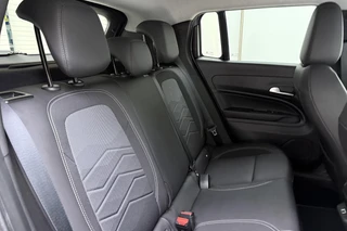 Jeep Avenger Summit 54 kWh | SOH: 98% | Climate & Adaptive Cruise Control | Achteruitrijcamera | Dodehoek detectie | Apple carplay/Android Auto | / 12