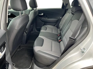 Kia e-Niro DynamicPlusLine 64 kWh | Elektrisch schuifdak | Keyless entry | Stoelverwarming / 11