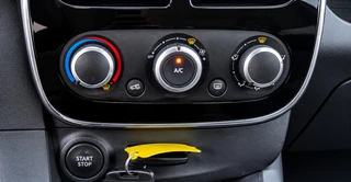 Renault Clio 0.9 TCe Night Day Navigatie Velgen Airco / 26