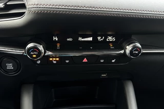 Mazda 3 2.0 SkyActiv-G / 19