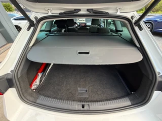 Seat Leon Sportstourer 1.5 TSI Style Launch Edition / ACC / Led / CarPlay / Trekhaak . / 38