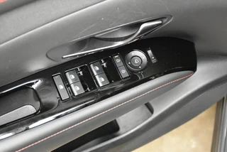 HYUNDAI Tucson 1.6 T-GDi PHEV 252PK N Line Edition / 16