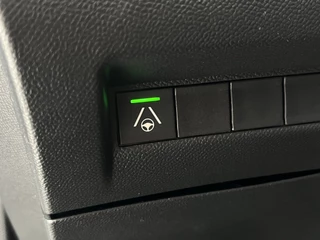 Peugeot 2008 Hybrid Automaat 145 GT  | Camera voor + achter | Keyless | €540,- p.m. Private Lease! | 8 jaar We Care garantie | / 28