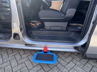 Toyota PROACE Electric Verso LONG EXTRA RANGE DYNAMIC 75KWH 8-PERSOONS ROLSTOEL / INVALIDE VERLAAGD-INBOUW-OPRIJPLAAT 2x SCHUIFDEUR / 10