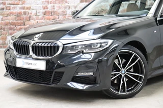 BMW 3 Serie Touring 320i High Executive M Sport Pakket Automaat  / Live Cockpit Professional / Cruise Control / Stoelverwarming / Active Guard Plus / Hifi / LED / Climate Control / Leder / 19 Inch / DAB / 2