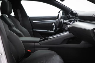 Peugeot 508 SW 1.6 HYbrid 180 Allure | PANORAMA PACK | DAB | APPLE | CAMERA | 17" / 12